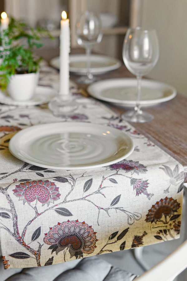 Triana Beige Red Runner